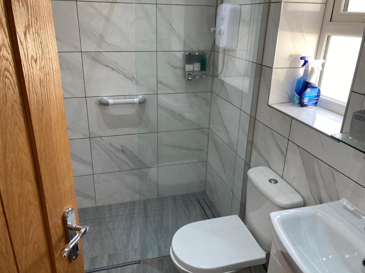 Beechfield House Modern Studio Self-Contained Unit With Free Wifi And Parking And Kitchen Area 4M From City Centre And Castle Cardiff Exterior photo